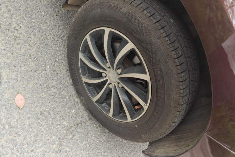 Used Venucia T70 2015 1.6L Manual Ruixing Edition Right Front Wheel Hub