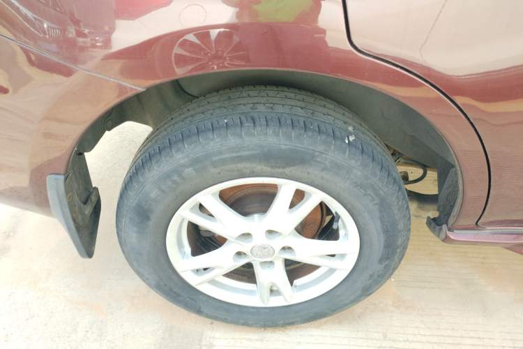Used Venucia T70 2015 1.6L Manual Ruixing Edition Right Rear Wheel Hub