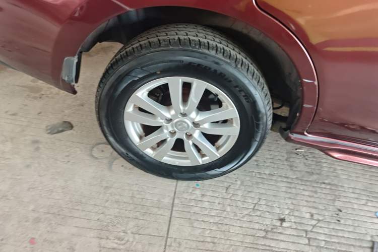 Used Venucia T70 2015 2.0L CVT Smart Choice Edition Right Rear Wheel Hub