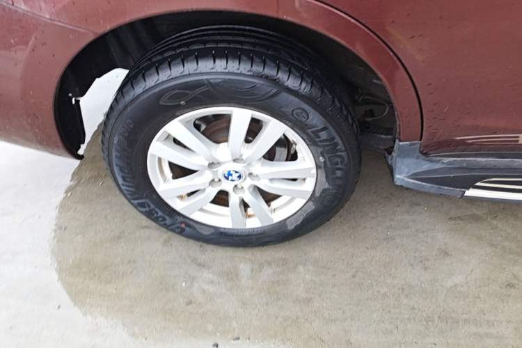 Used Venucia T70 2015 2.0L CVT Smart Edition Right Rear Wheel Hub