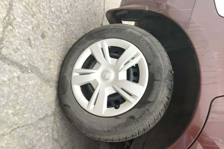 Used Venucia T70 2015 1.6L Manual Ruixing Edition Right Rear Wheel Hub