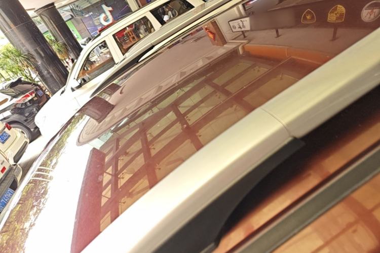 Used Venucia T70 2015 2.0L CVT Smart Choice Edition Roof