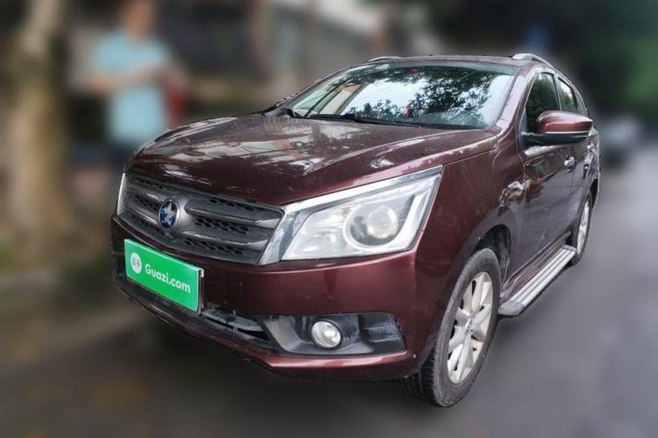 Venucia T70 2015