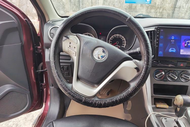Used Venucia T70 2015 2.0L CVT Smart Choice Edition Steering Wheel