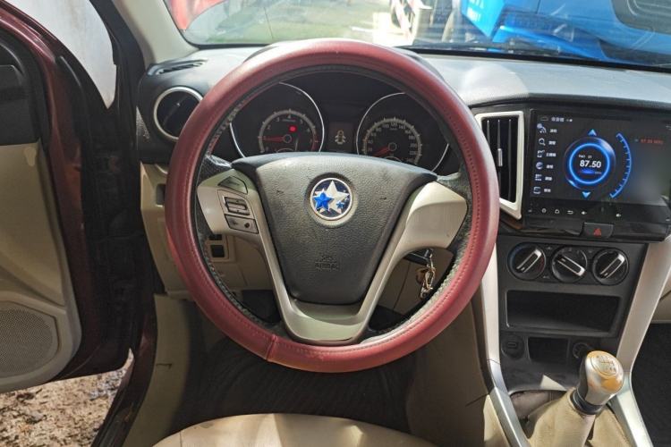 Used Venucia T70 2015 2.0L Manual RuiXiang Edition Steering Wheel