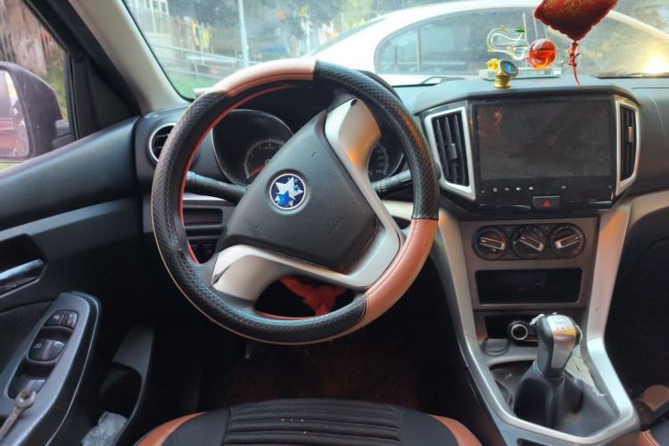 Used Venucia T70 2015 1.6L Manual Ruixing Edition Steering Wheel