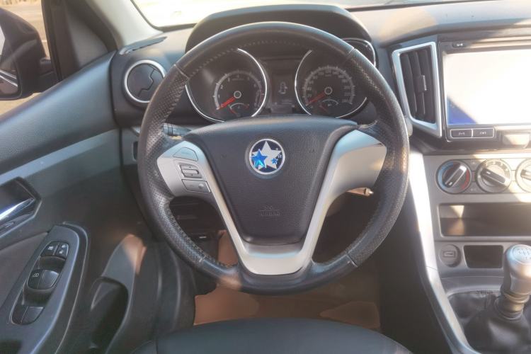 Used Venucia T70 2015 2.0L Manual RuiXiang Edition Steering Wheel