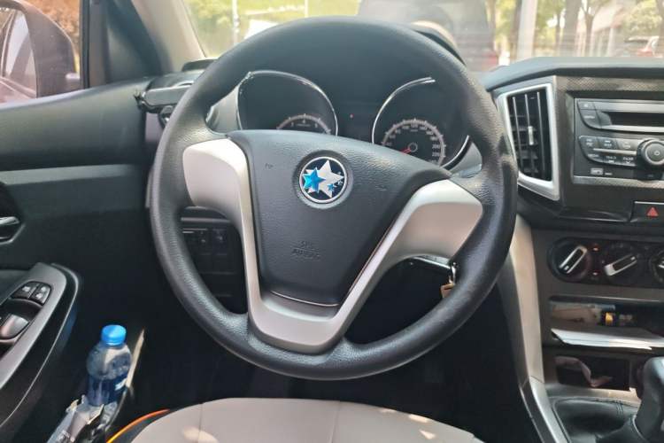 Used Venucia T70 2015 1.6L Manual Ruixing Edition Steering Wheel