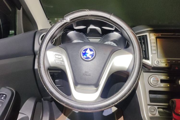Used Venucia T70 2015 2.0L CVT Smart Edition Steering Wheel