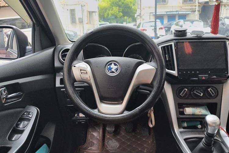 Used Venucia T70 2015 2.0L Manual RuiQu Version Steering Wheel