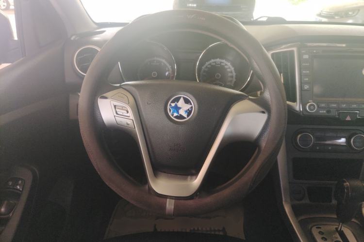 Used Venucia T70 2015 2.0L CVT Smart Edition Steering Wheel