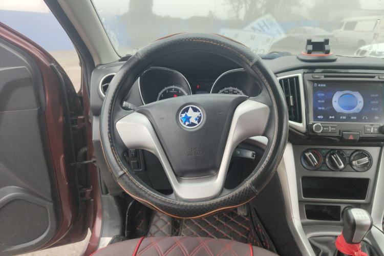 Used Venucia T70 2015 1.6L Manual Ruixing Edition Steering Wheel