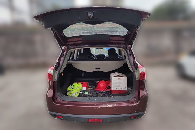 Used Venucia T70 2015 2.0L CVT Smart Choice Edition Trunk