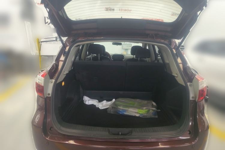 Used Venucia T70 2015 2.0L Manual RuiQu Version Trunk
