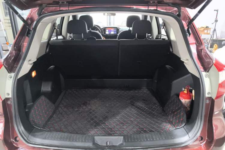 Used Venucia T70 2015 1.6L Manual Ruixing Edition Trunk