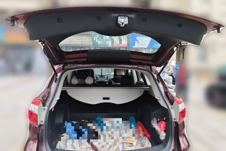 Used Venucia T70 2015 2.0L CVT Smart Edition Trunk