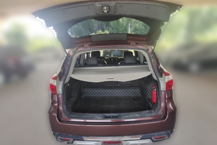 Used Venucia T70 2015 2.0L CVT Smart Edition Trunk