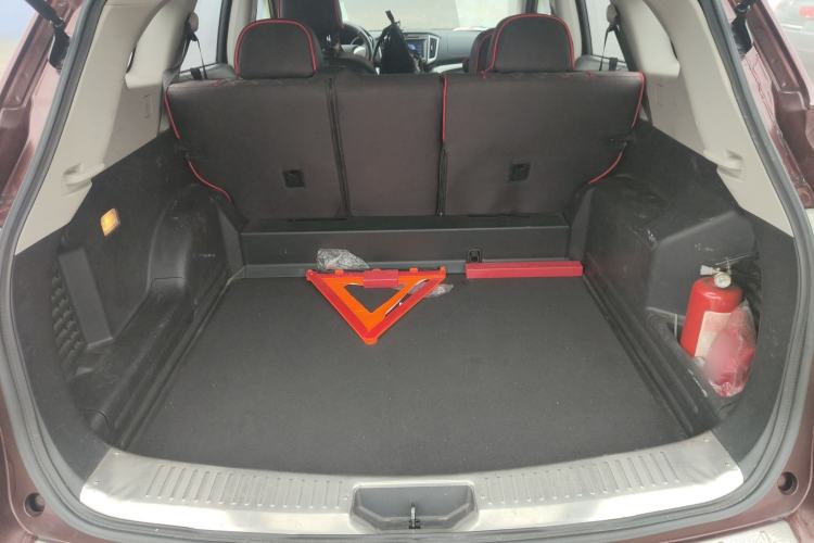 Used Venucia T70 2015 1.6L Manual Ruixing Edition Trunk