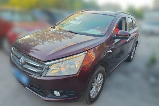 Used Venucia T70 2015 2.0L Manual RuiQu Version