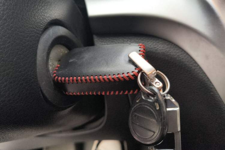 Used Venucia T70 2015 2.0L CVT Smart Edition Vehicle Key