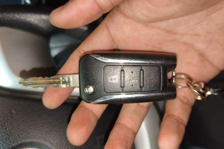 Used Venucia T70 2015 2.0L CVT Smart Choice Edition Vehicle Key