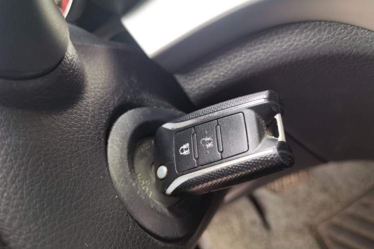 Used Venucia T70 2015 2.0L CVT Smart Choice Edition Vehicle Key