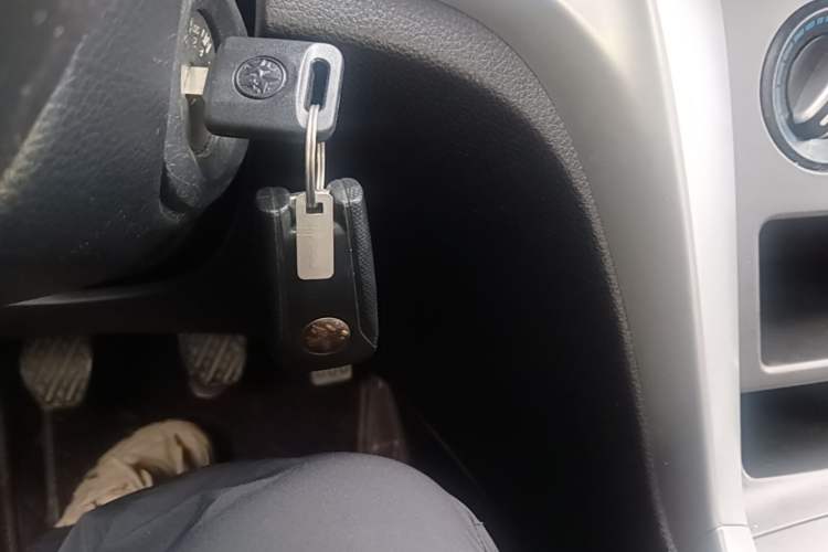 Used Venucia T70 2015 2.0L Manual RuiQu Version Vehicle Key