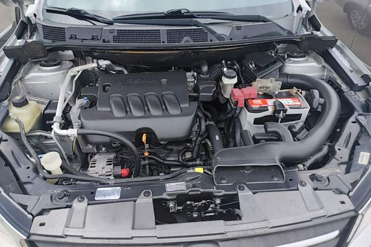 Used Venucia T70 2015 2.0L CVT Smart Choice Edition Engine Bay