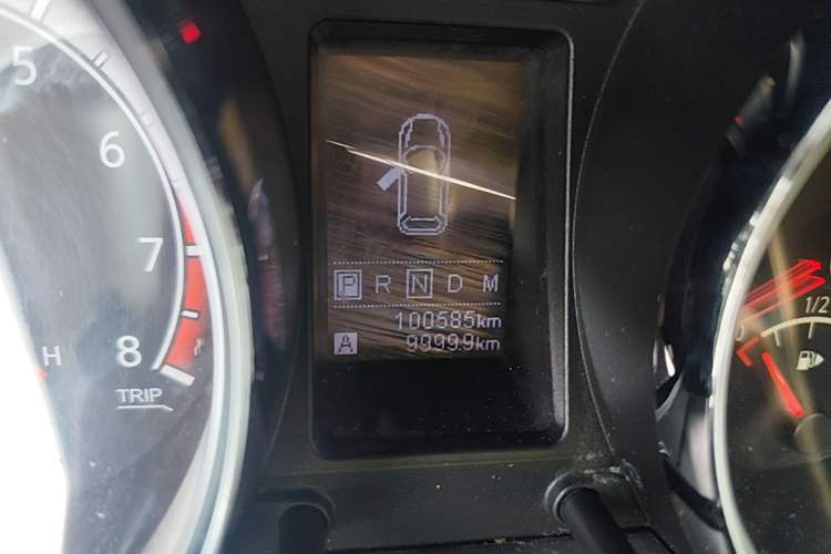Used Venucia T70 2015 2.0L CVT Smart Choice Edition Instrument Cluster