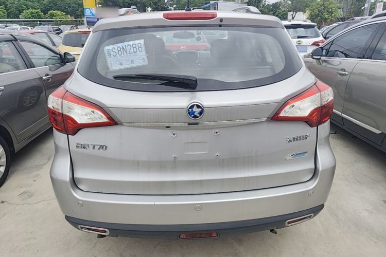 Used Venucia T70 2015 2.0L CVT Smart Choice Edition Rear