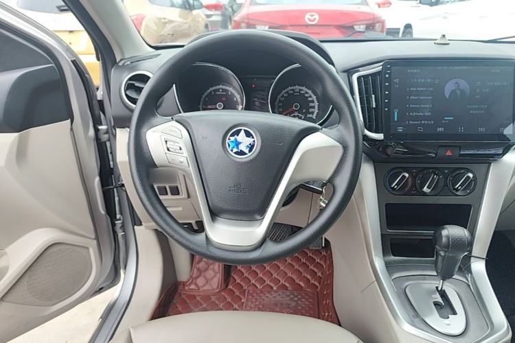 Used Venucia T70 2015 2.0L CVT Smart Choice Edition Steering Wheel