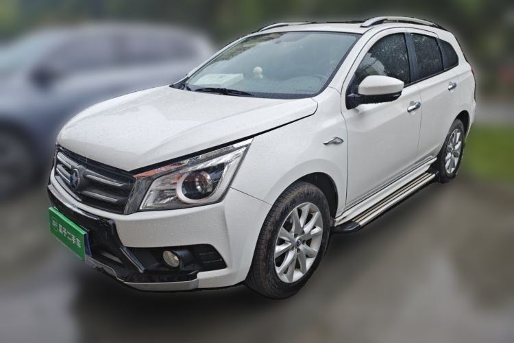 Used Venucia T70 2015 2.0L CVT Smart Edition Guazi used car, China used car export, Used car for sale, Used Venucia cars, Cheapest cars for sale