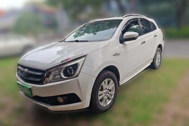 Used Venucia T70 2015 2.0L CVT Smart Edition