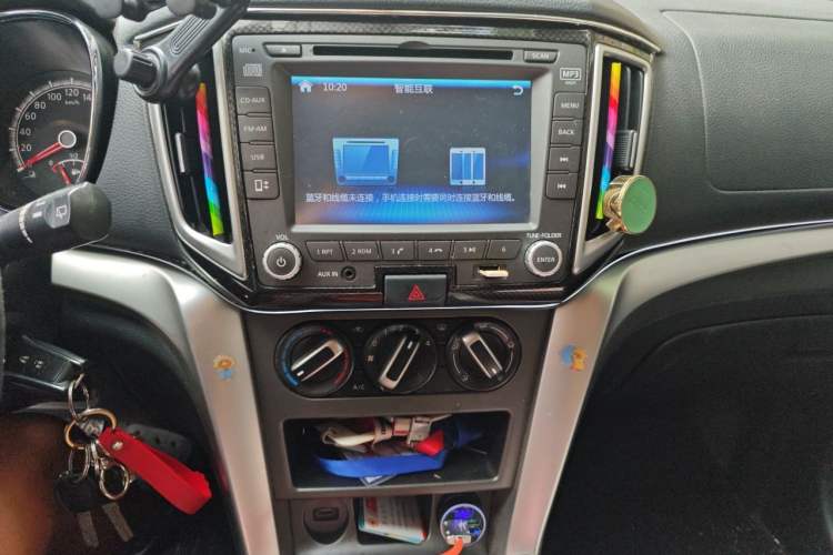Used Venucia T70 2015 2.0L Manual RuiXiang Edition Audio And AC Panel