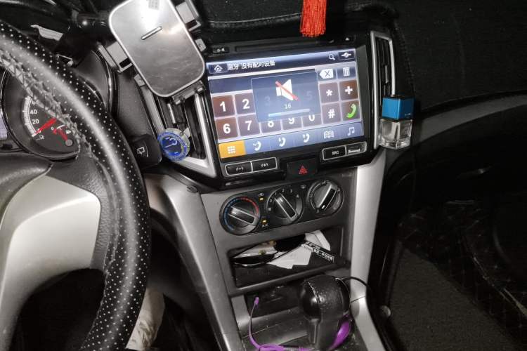 Used Venucia T70 2015 2.0L CVT Smart Choice Edition Audio And AC Panel