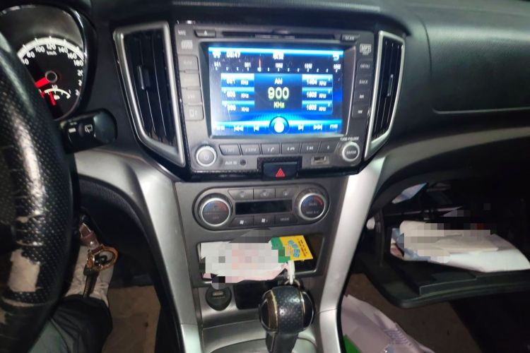 Used Venucia T70 2015 2.0L CVT Smart Edition Audio And AC Panel