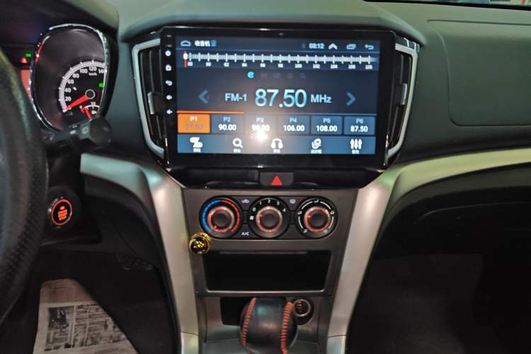 Used Venucia T70 2015 2.0L CVT Smart Choice Edition Audio And AC Panel