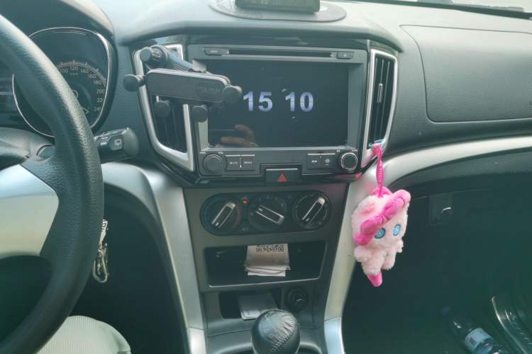 Used Venucia T70 2015 2.0L Manual RuiQu Version Audio And AC Panel