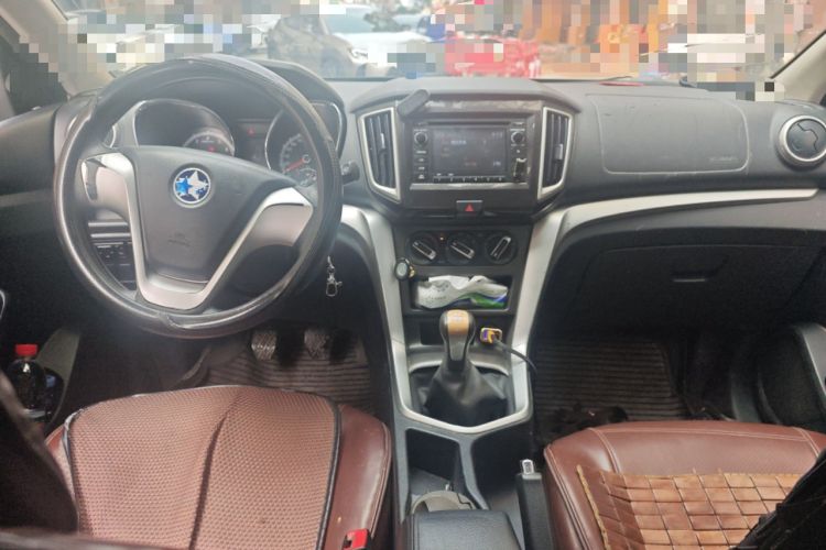 Used Venucia T70 2015 1.6L Manual Ruixing Edition Center Console