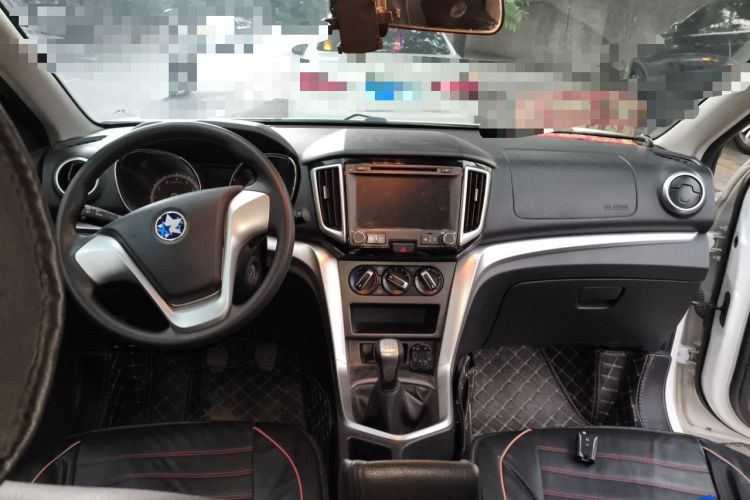 Used Venucia T70 2015 1.6L Manual Ruixing Edition Center Console