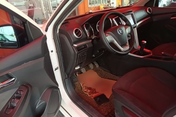 Used Venucia T70 2015 1.6L Manual Ruixing Edition Driver Seat