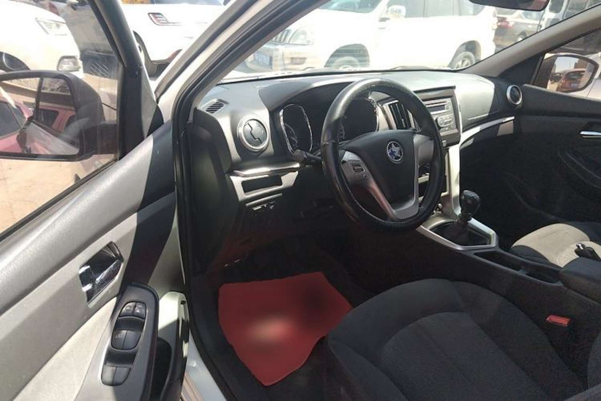 Used Venucia T70 2015 2.0L Manual RuiQu Version Driver Seat