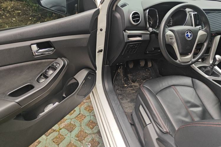 Used Venucia T70 2015 2.0L Manual RuiQu Version Driver Seat