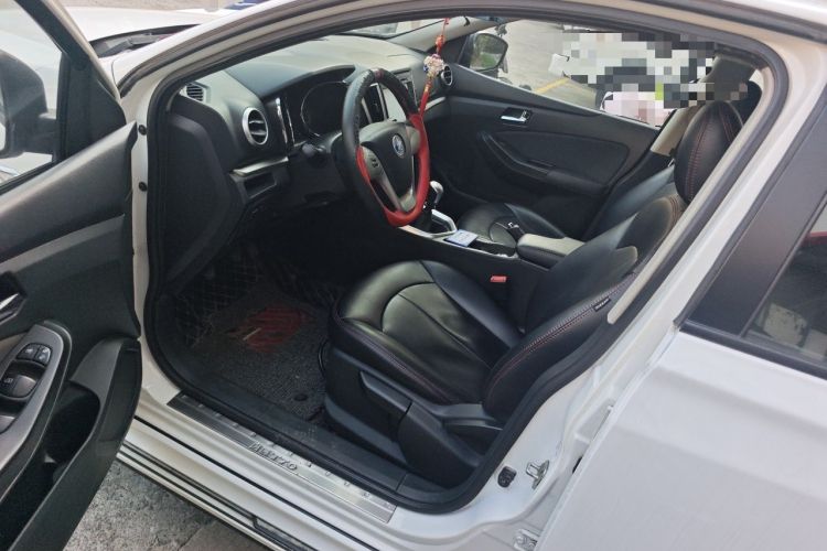 Used Venucia T70 2015 2.0L Manual RuiQu Version Driver Seat