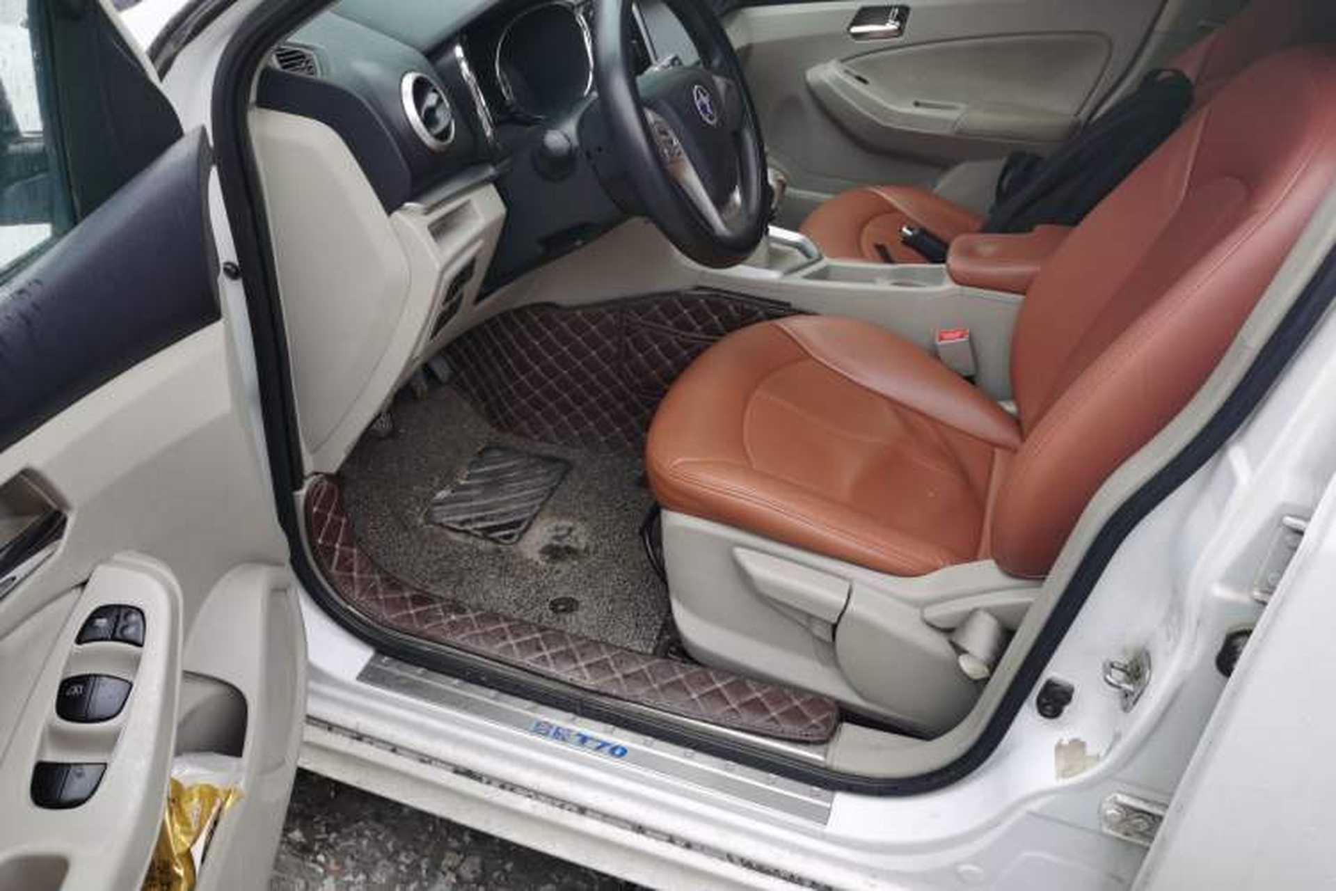 Used Venucia T70 2015 2.0L Manual RuiQu Version Driver Seat