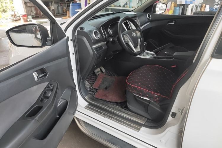 Used Venucia T70 2015 2.0L CVT Smart Edition Driver Seat