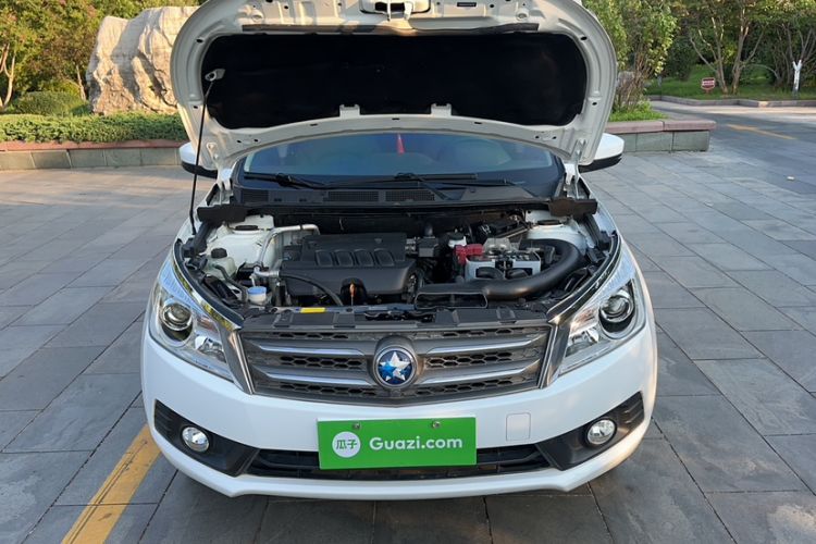 Used Venucia T70 2015 2.0L CVT Smart Edition Engine Bay