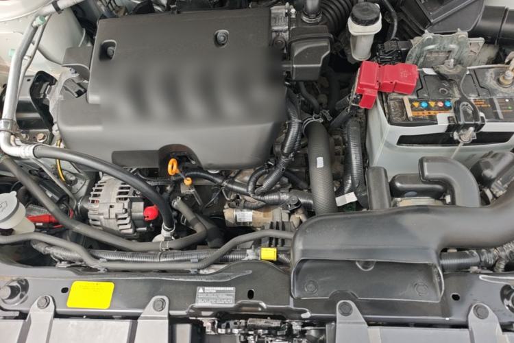 Used Venucia T70 2015 2.0L CVT Smart Edition Engine Bay
