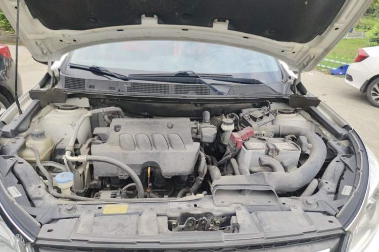 Used Venucia T70 2015 2.0L CVT Smart Edition Engine Bay