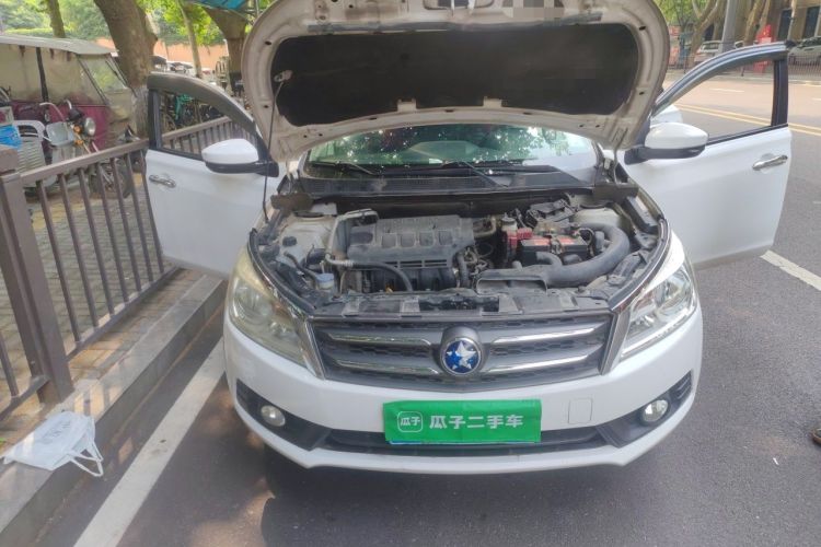 Used Venucia T70 2015 1.6L Manual Ruixing Edition Engine Bay